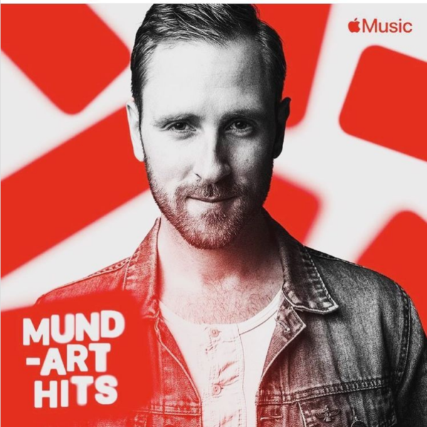 Photo by Christoph Marti for Kunz Musik - Apple Music Cover "Mundart Hits

Foto von Christoph Marti für Kunz Musik - Apple Music Cover "Mundart Hits"